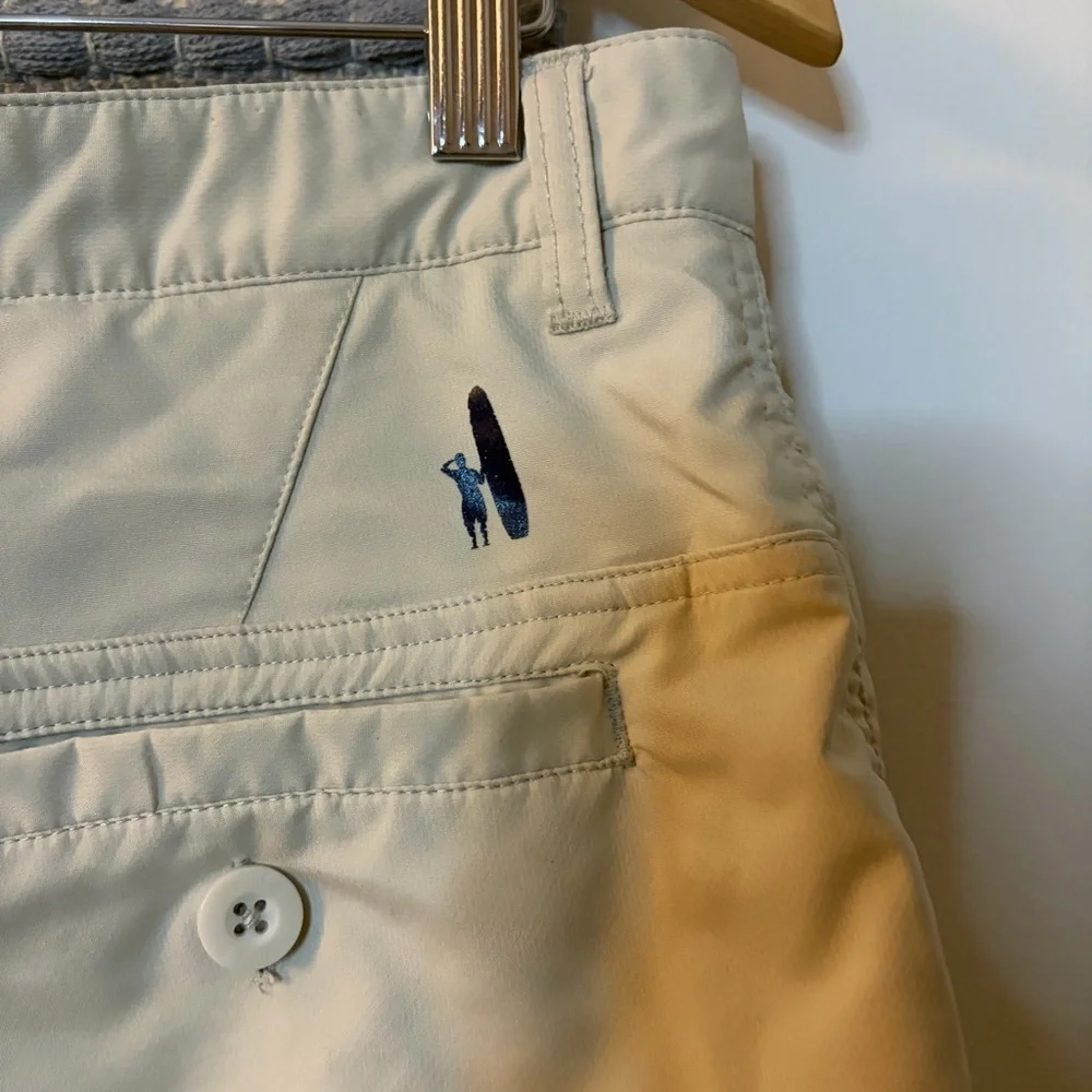 Johnnie-O Khaki Shorts men’s size 35